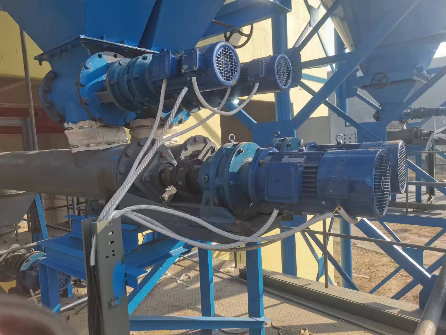 1667791359114692.jpg 1667791359114692.jpg